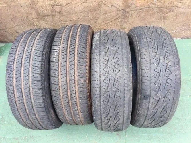 Vende pneus 225/60R18