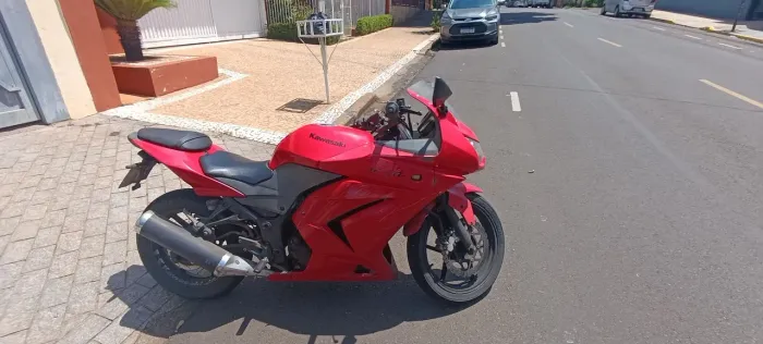 Kawasaki ninja 250r 2010