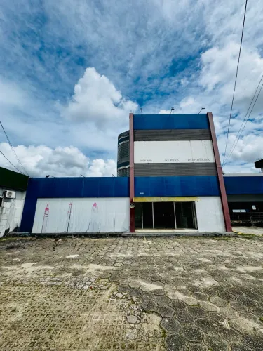 Prédio comercial na Augusto Montenegro, composto por 11 amplas salas e muito mais. 