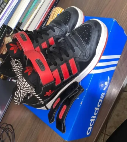 Adidas Fórum Low tamanho 40