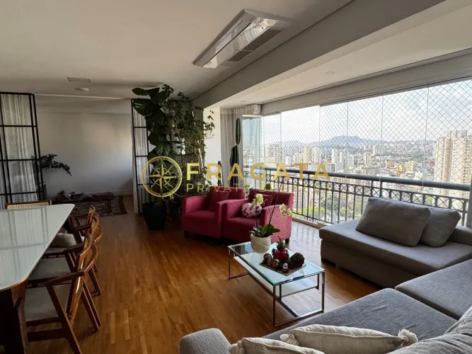Apartamento à Venda com 172 m² - 3 suítes e 3 vagas de garagem - Vila Romana - São Paulo