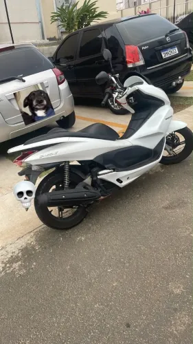 PCX 150 BRANCA, MOTO EM BOM ESTADO PEGAR E ANDAR