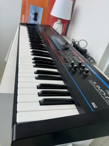 Roland Juno-Di 61 Teclas - Excelente Estado + Fonte
