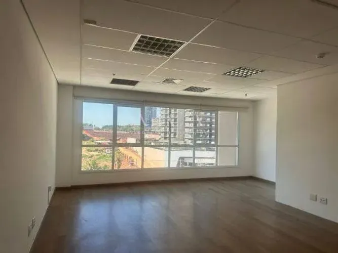 Alpha Square|Sala com 47m² para aluguel por R$ 3.300 - Alphaville/SP