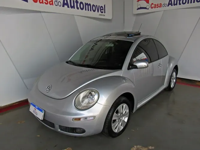 Volkswagen New Beetle 2.0 MI Mec./aut. 2010