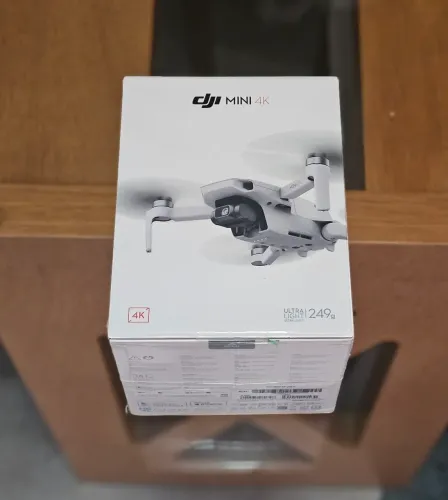 Drone DJI Mini 4K Novo Lacrado - Resolução 4K, Menos de 249g 