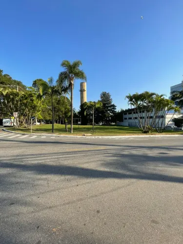 Terreno Plano no Tamboré Empresarial na esquina da Av. Ceci esquina com a Av. Pucuruí