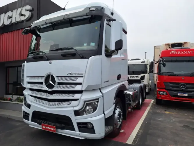 Mercedes benz Actros 2548 6x2 23/24 Selectrucks.
