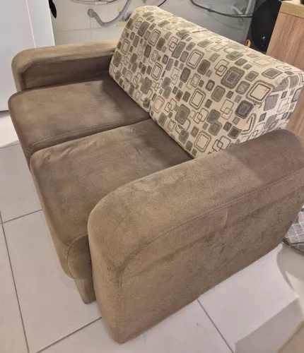 Sofá retratil dois lugares