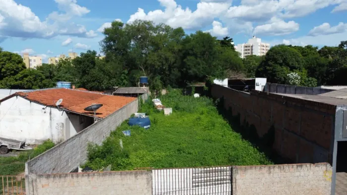 terreno com excelente localização todo murado e escritura