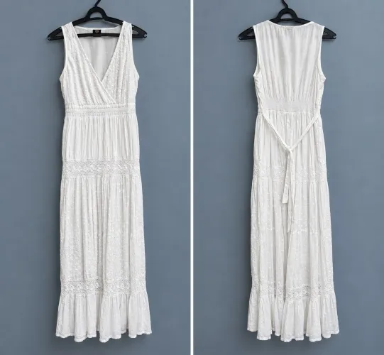 Vestido branco delicado