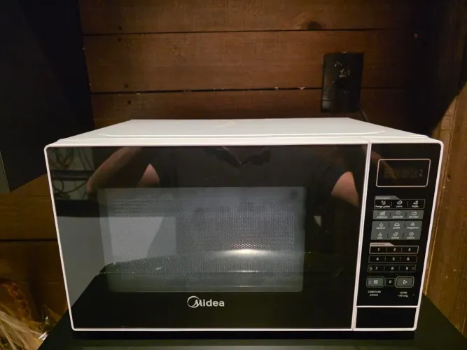 Micro-ondas Midea 20L MRAS21 127V - Pouco Uso - Perfeito Estado
