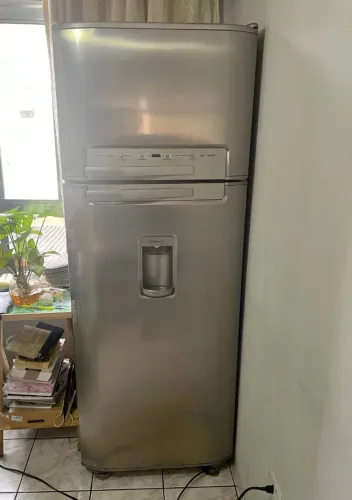 Vende se geladeira Electrolux inox