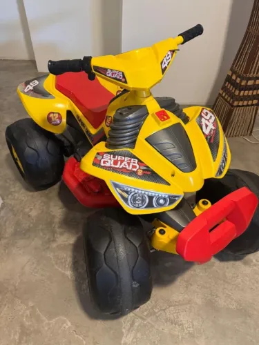 quadriciclo elétrico infantil bandeirantes