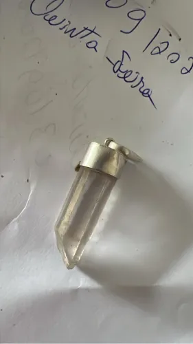 Pingente de ponta de Cristal na prata 925