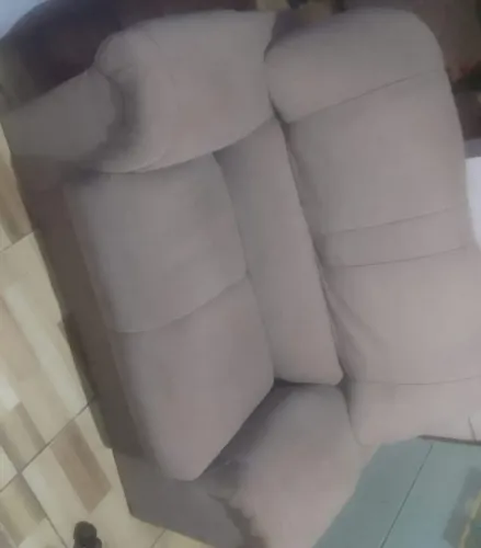 Vendo um sofa perfeito estado só entre em contato * quem for compra
