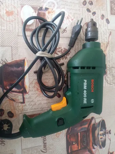 Máquina de furar Bosch 220Volts