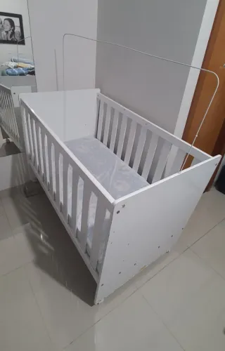 Berço com colchão