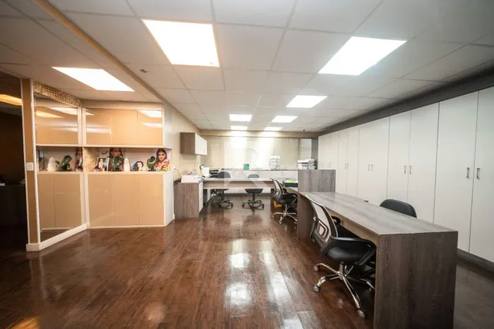 Sala Comercial Mobiliada para Locação no Helbor Office | 78m² Privativos | 2 Vagas | Mossu