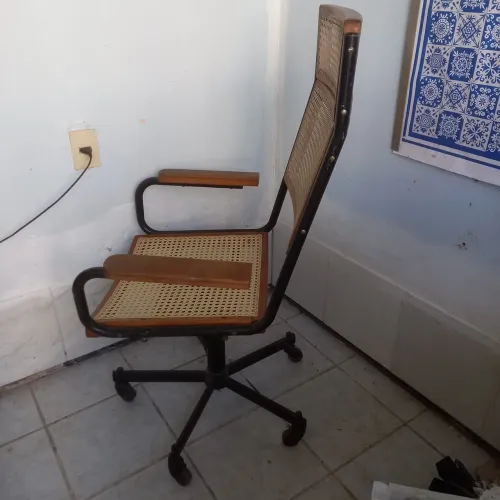 Cadeira presidente em palhinha vintage