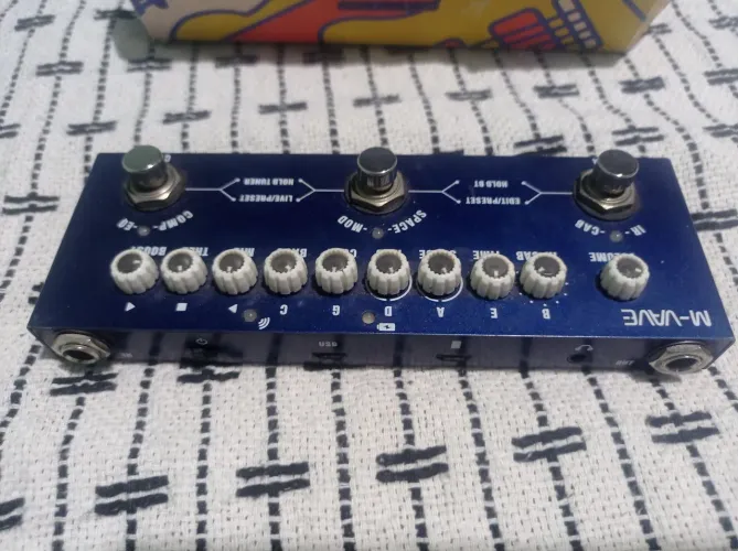 Pedaleira Cube Baby Bass