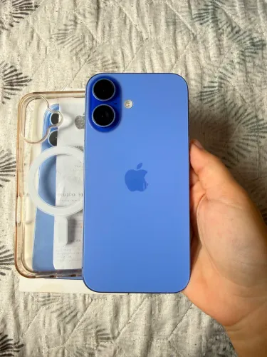 iPhone 16