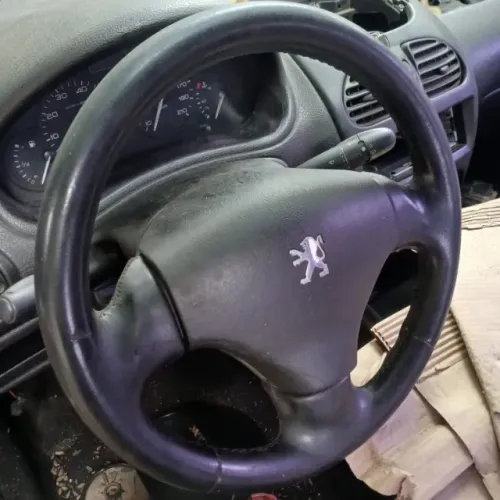 Volante em couro para Peugeot 206 e 207