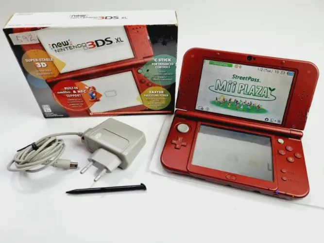 592- Console new 3DS xl em excelente estado