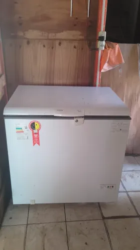 Freezer Consul 305 litros usada