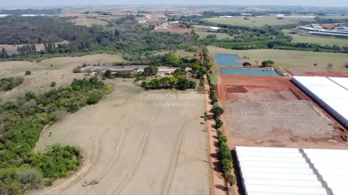 Área Rural de 20.000m² à Venda em Holambra Apenas 5 Minutos do Centro, Ideal para Chácara