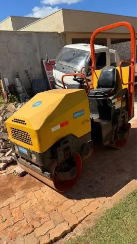 Rolo compactador