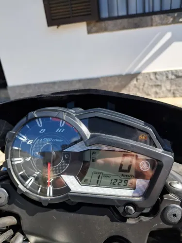 XTZ Crosser Z 150, muito nova, todas revisões feitas, com 12.300km.