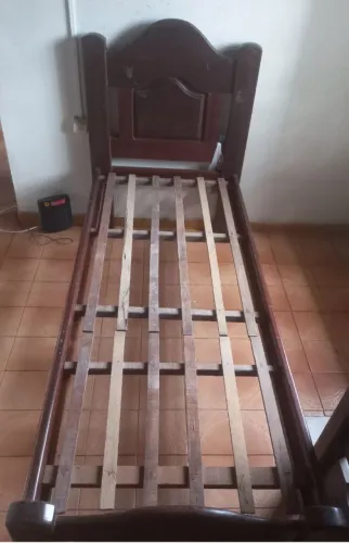 CAMA SOLTEIRO DE MADEIRA