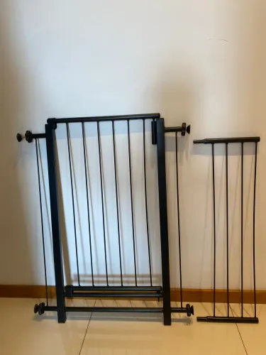 Portão PET e Infantil Cor Preto altura 85cm largura até 89 cm c/ espaçador