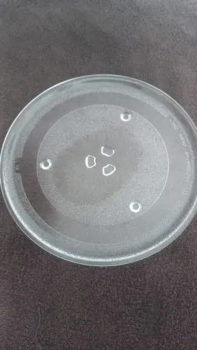 Prato microondas Electrolux 27 cm diâmetro + carrinho brinde usados.