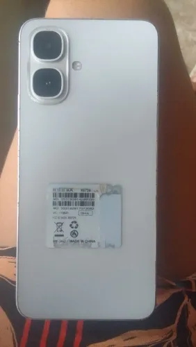 Vendo um celular infinix