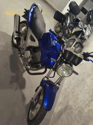 Twister 250, toda em dia, aceito trocas