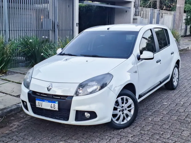 Renault Sandero Expression Hi-flex 1.6 8V 5P 2014
