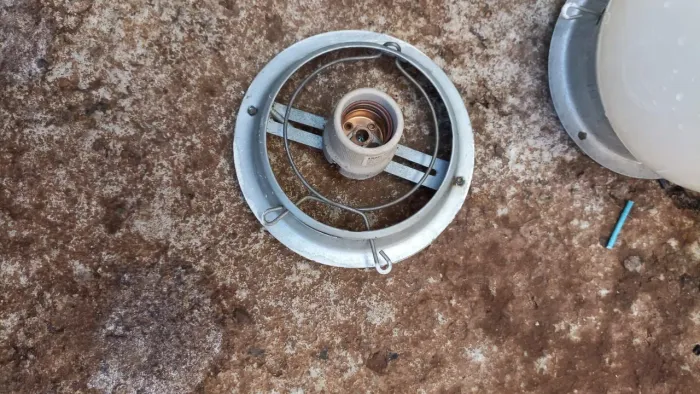 Vende se lustre de teto