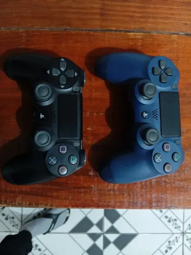 2 Controles PS4