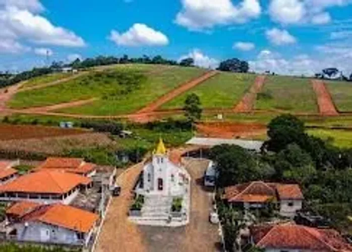 Lote Al. Bom Jesus - Furnas, São Sebastião da Bela Vista - MG, 37550-000