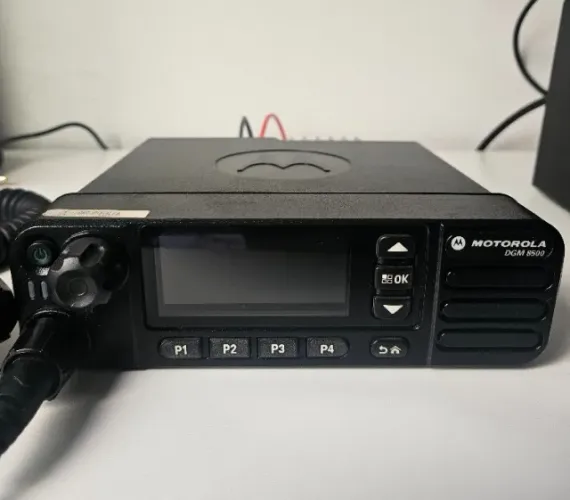 RADIO MOTOROLA DGM 8500