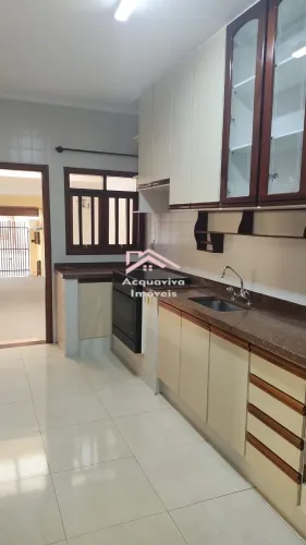 CASA RESIDENCIAL em INDAIATUBA - SP, VILA CASTELO BRANCO
