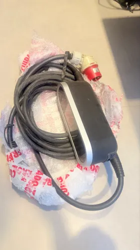 Carregador Porsche Mobile Charger Connect.