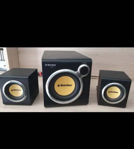 Bomber Caixa de Som 2.1 A30A 36W RMS Preto e amarelo várias utilizações