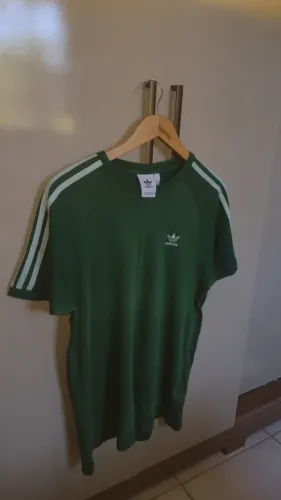 Camisa Adidas Masculina Tamanho M 3 Listras