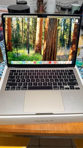Macbook Air M4 256