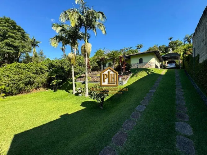 Casa com 3 dormitórios à venda, 140 m² por R$ 925.000 - Serra Negra - Bom Jesus dos Perdõe