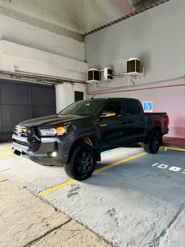 Toyota Hilux CD SR 4X4 2.8 TDI Diesel Aut. 2021