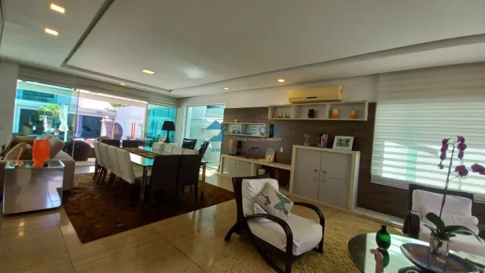Casa para locação no Condomínio Santa Mônica Jardins - Barra da Tijuca com 06 suítes por R